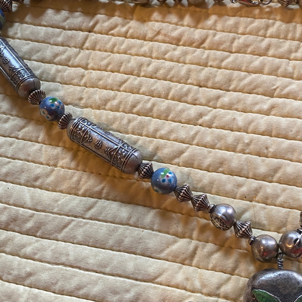 Antique cloisonné Majestic Elephant" beaded necklace. - Picture 4 of 6